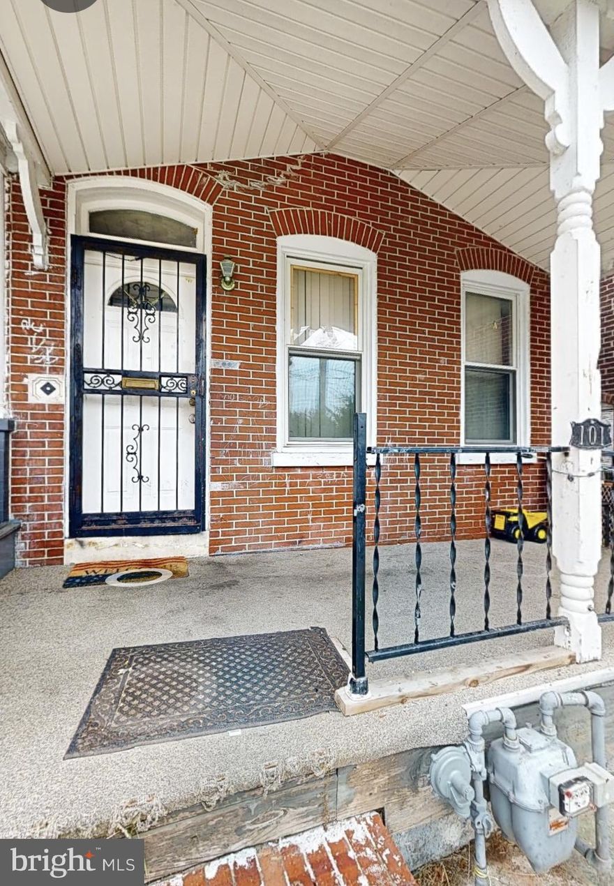 ***Seller has to convey property as a package with 122 W 23*** 
Welcome to 101 W 23rd St, a delightful 4-bedroom, 1-bathroom brick rowhouse in Wilmington, DE. This end unit offers a spacious living room, formal dining room, and a well-appointed kitchen. The basement provides ample storage space. Recent updates include gas heating, a new hot water heater, and 150 amp circuit breakers. Conveniently located near downtown Wilmington, this property is tenant-occupied, with the current tenant wishing to stay. Ideal for investors or homeowners seeking a well-maintained property. Section 8 $1200 month to month
