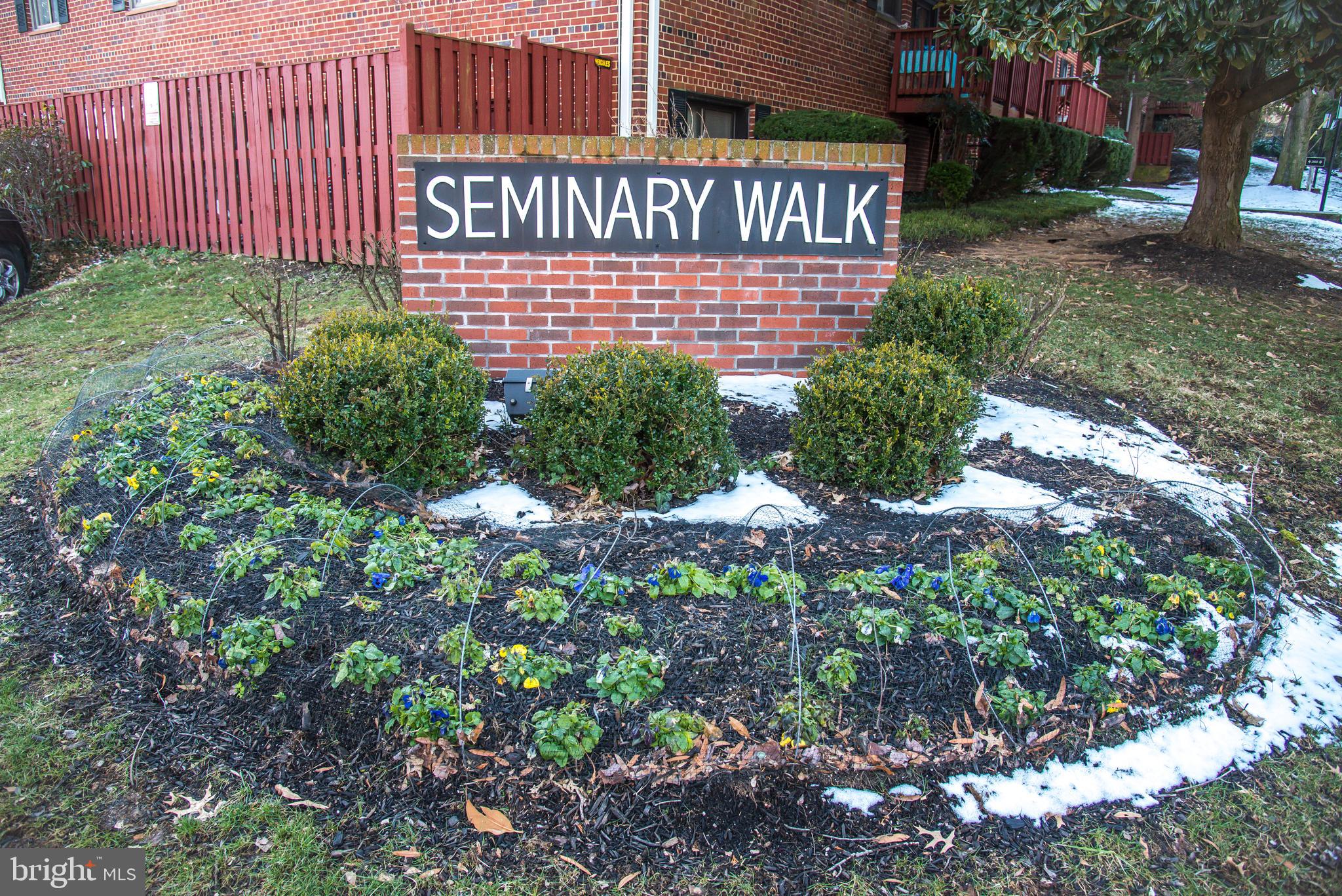 SEMINARY WALK - Residential