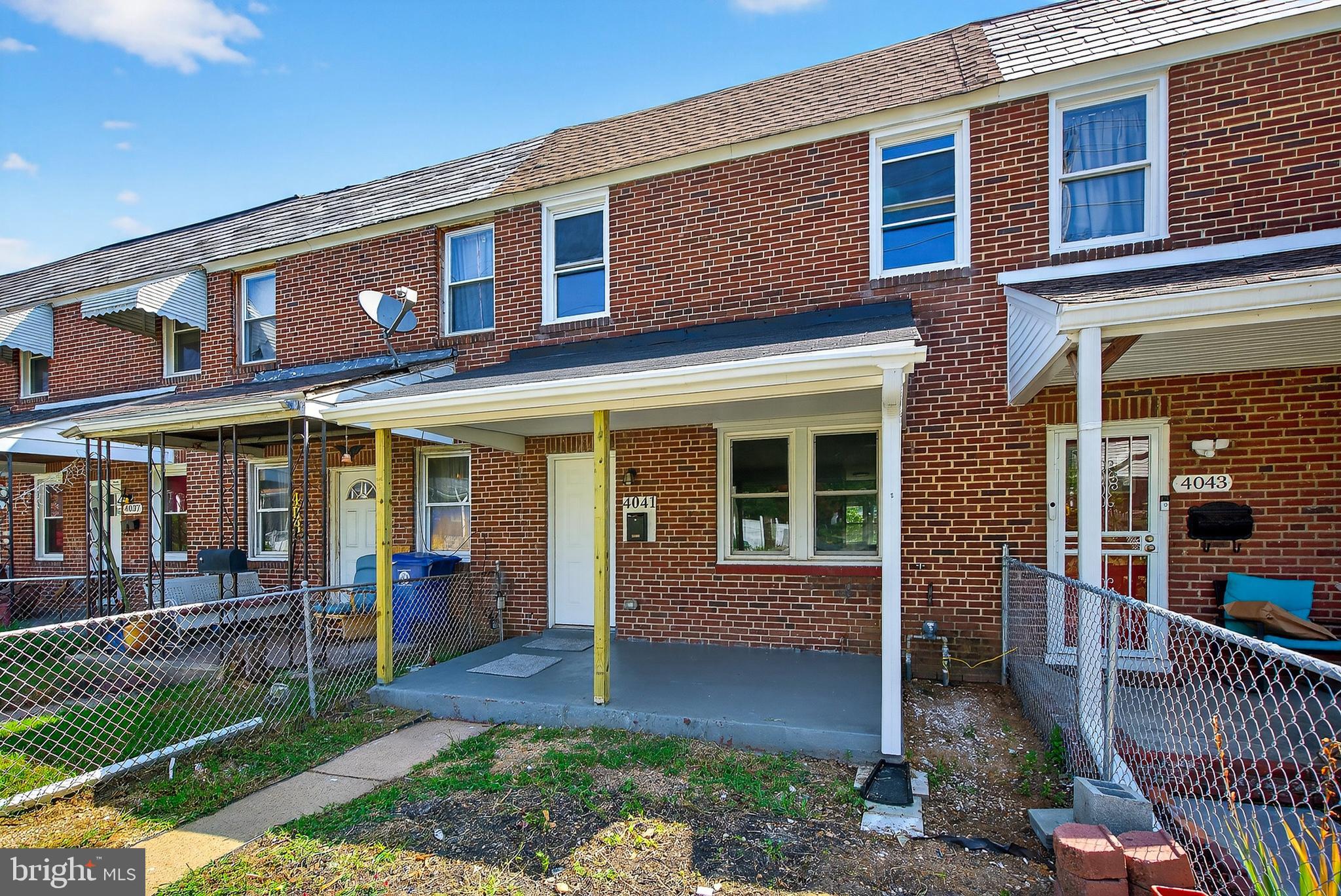 Welcome to This Updated Townhouse with Great Features!
This well-maintained townhouse offers a blend of comfort and recent updates. The upper level includes three bedrooms, a full bathroom, and a convenient hallway linen closet. Enjoy new flooring throughout the main living areas and new carpet in the bedrooms.
The kitchen features stainless steel appliances and opens to a private balcony perfect for morning coffee or outdoor dining. The basement adds flexibility with a fourth bedroom and a full bath, offering great space for guests, a home office, or additional living.
Enjoy the curb appeal of a newly built front porch and the comfort of move-in ready upgrades throughout. This home blends style, space, and functionality don’t miss your chance to make it yours!