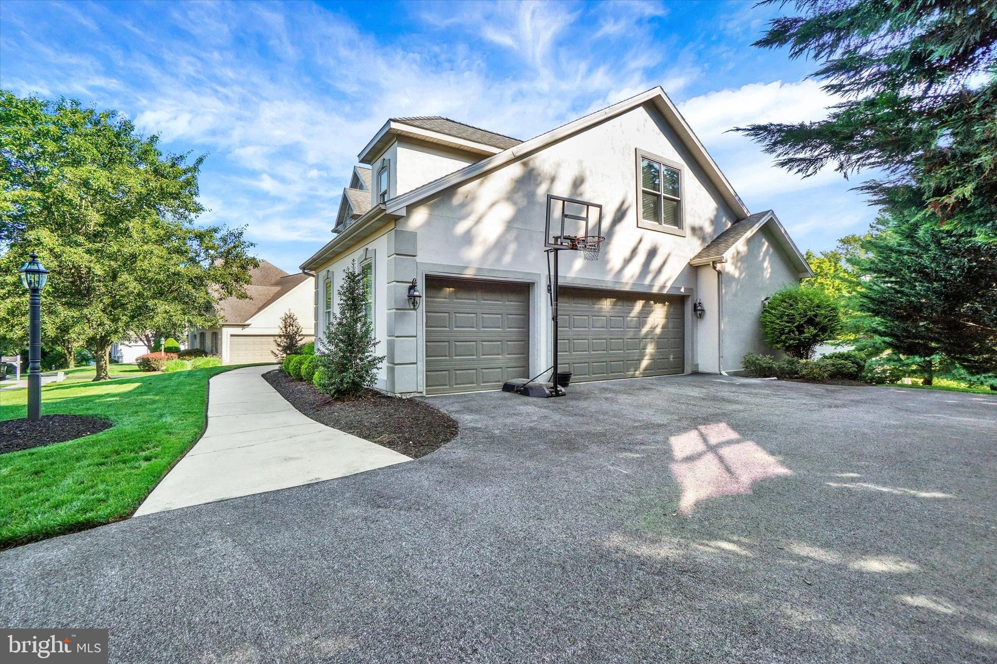 201 RIDGEFIELD DRIVE