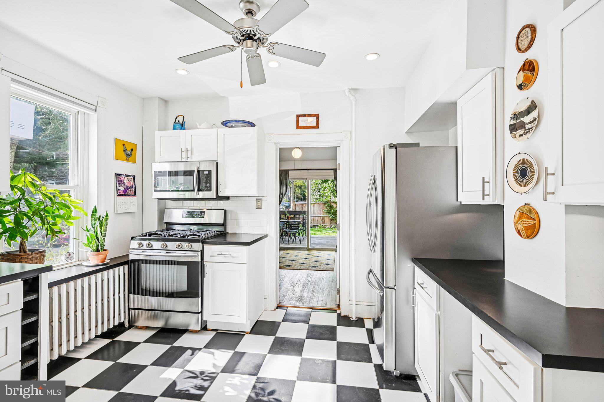 29 W WILLOW GROVE AVENUE