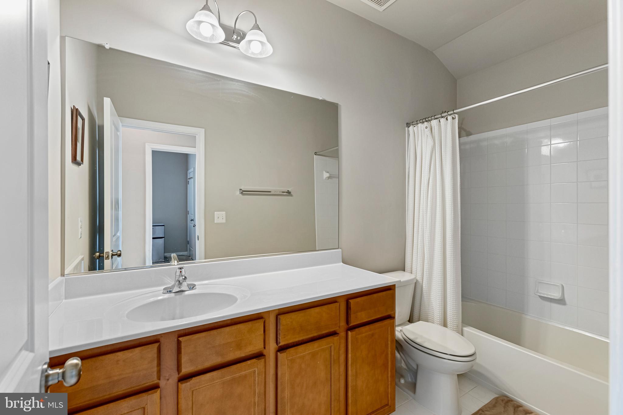 THE BLUFFS AT SLEETER LAKE - Residential