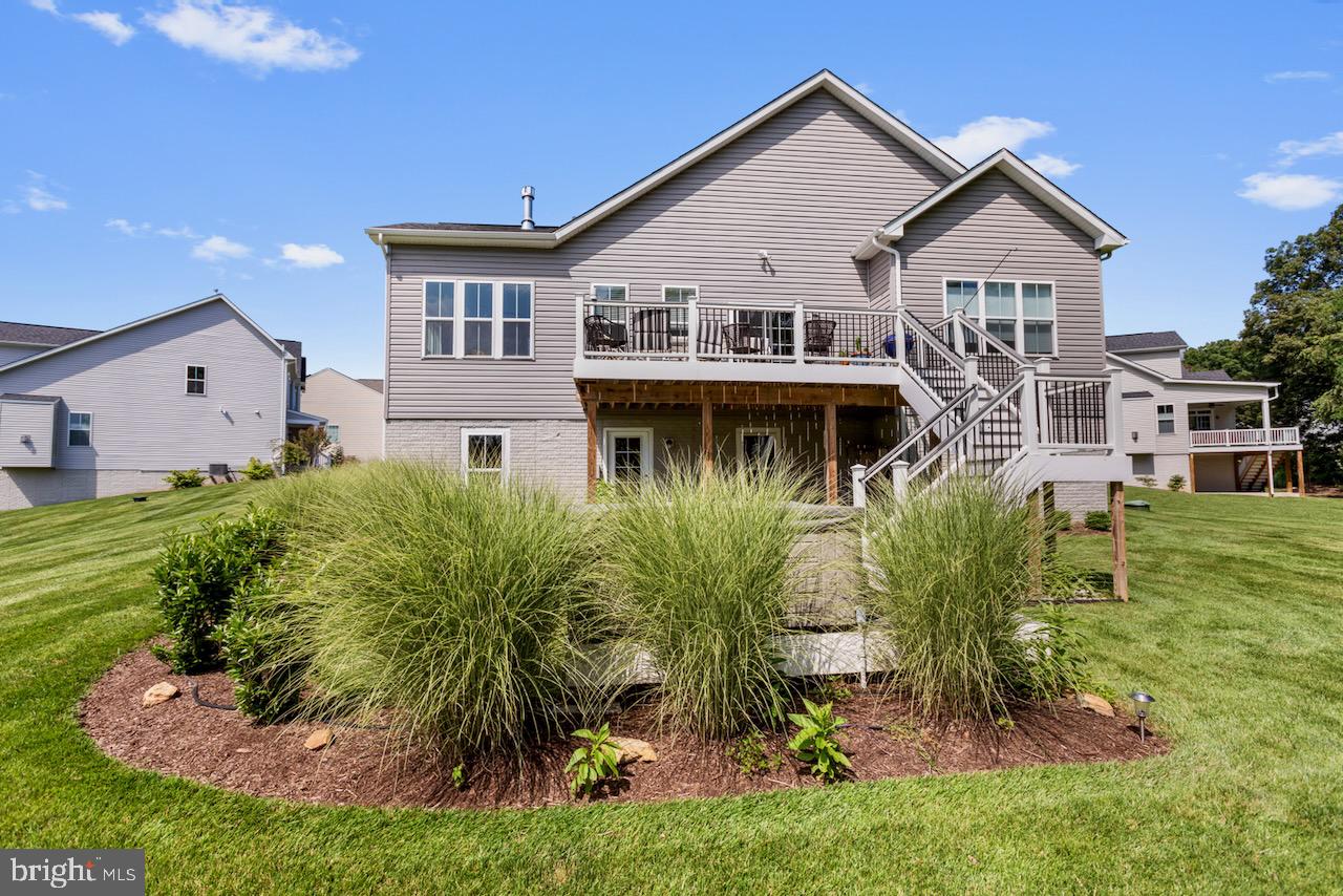 THE BLUFFS AT SLEETER LAKE - Residential