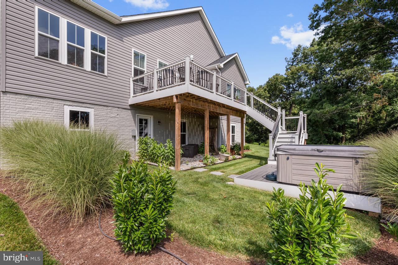 THE BLUFFS AT SLEETER LAKE - Residential
