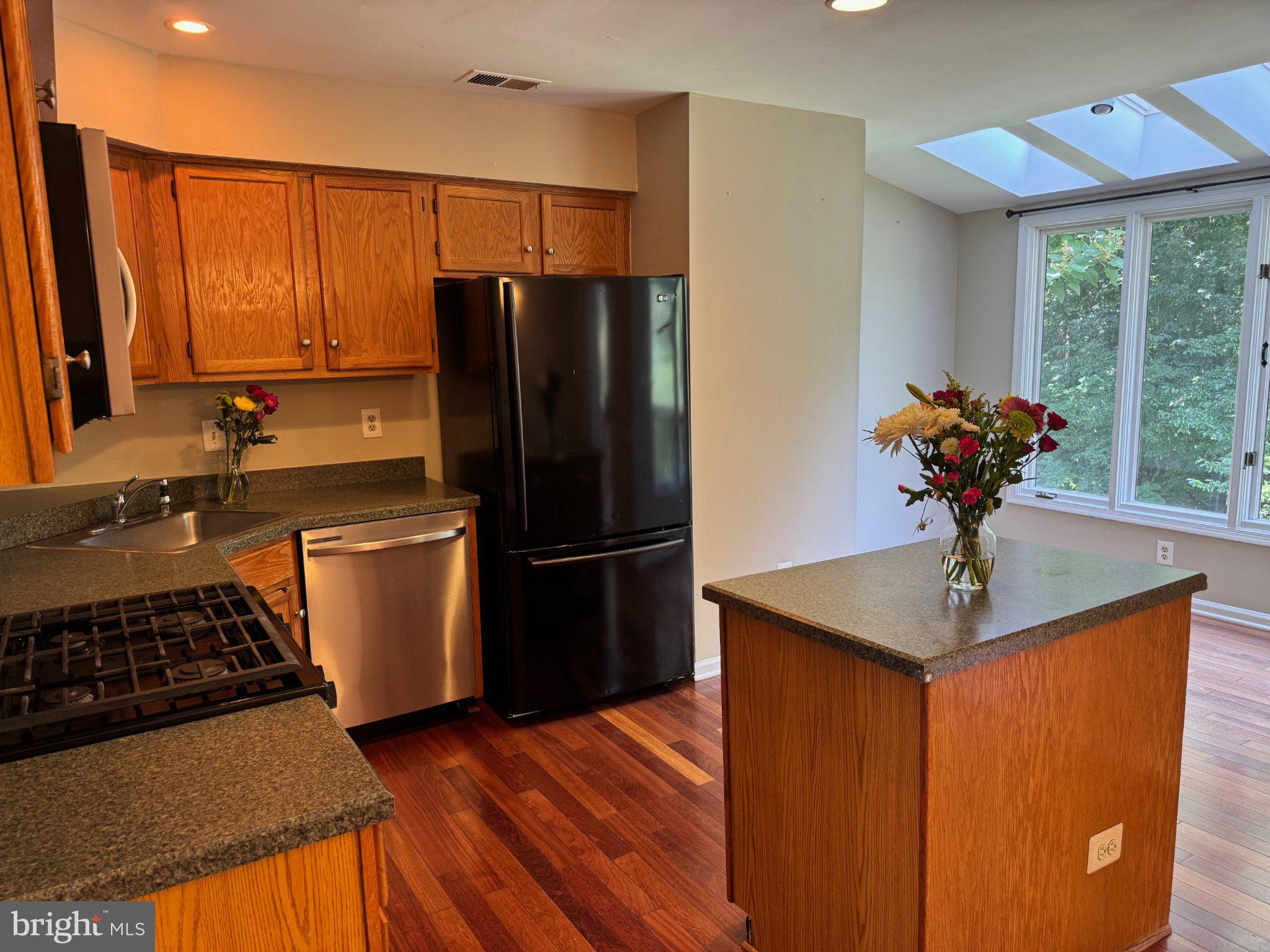 6064 CLAY SPUR COURT