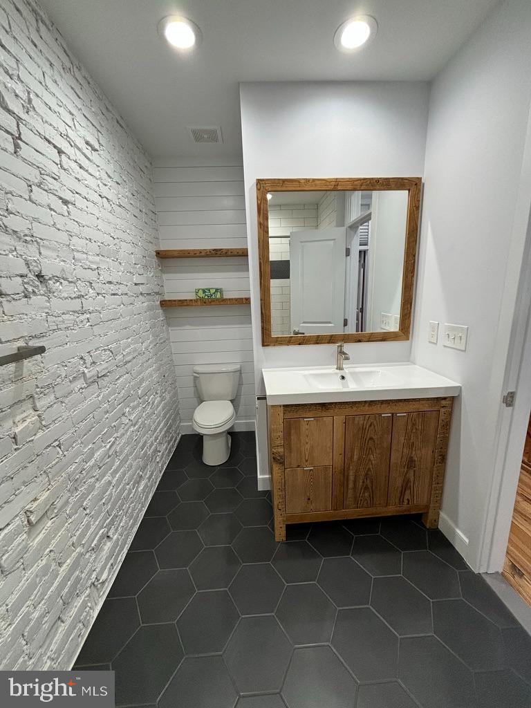 FEDERAL HILL HISTORIC DISTRICT - Residential Lease