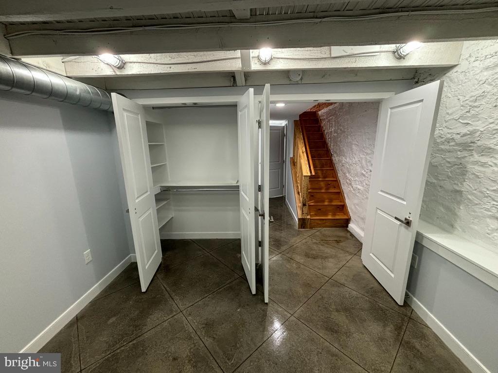 FEDERAL HILL HISTORIC DISTRICT - Residential Lease