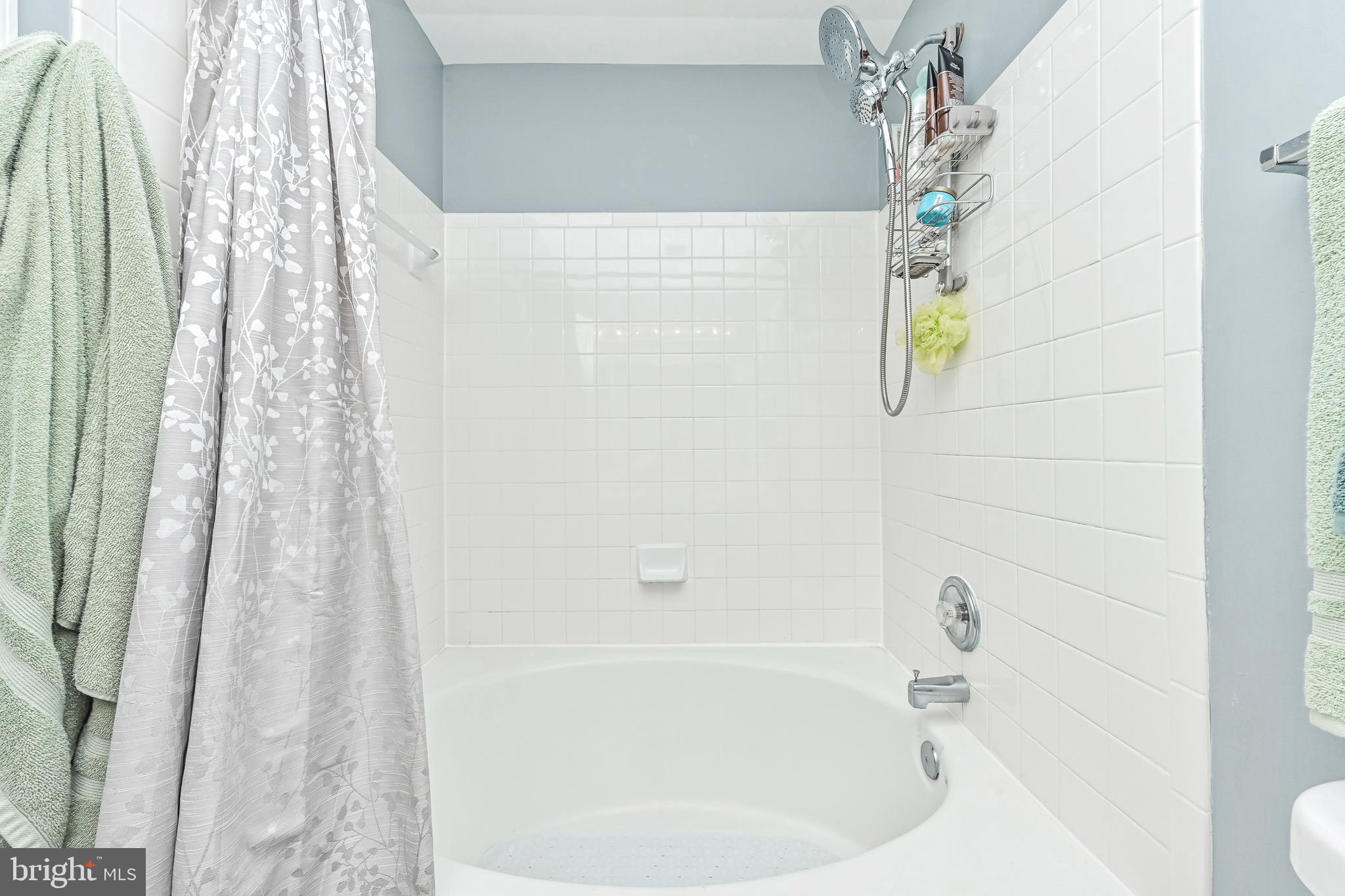 KINGSBROOKE - Residential Lease