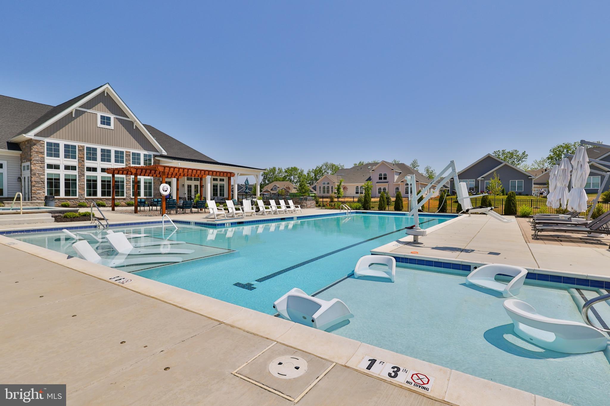 TRADITIONS OF AMERICA AT GREEN POND - Residential