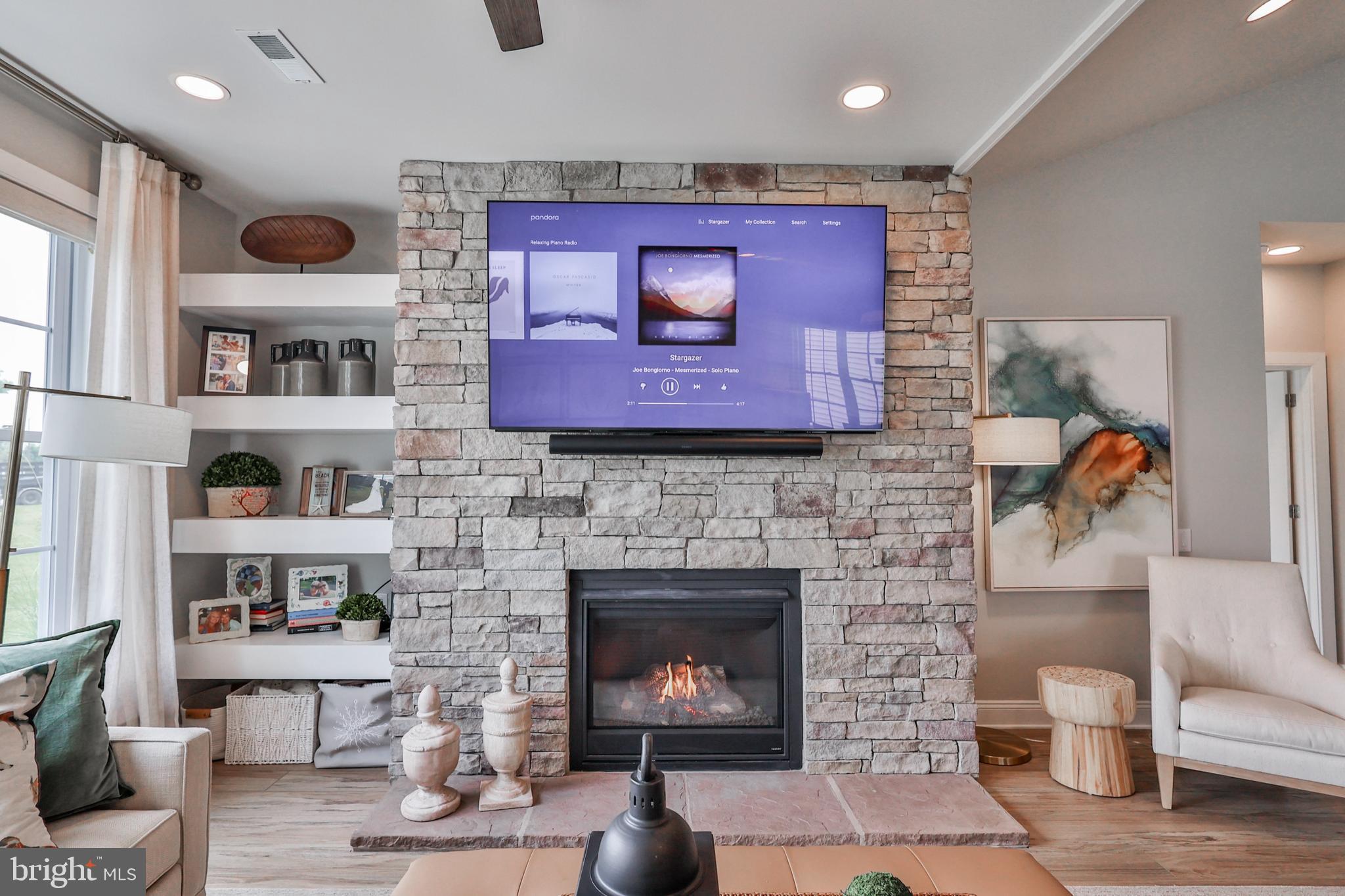 TRADITIONS OF AMERICA AT GREEN POND - Residential