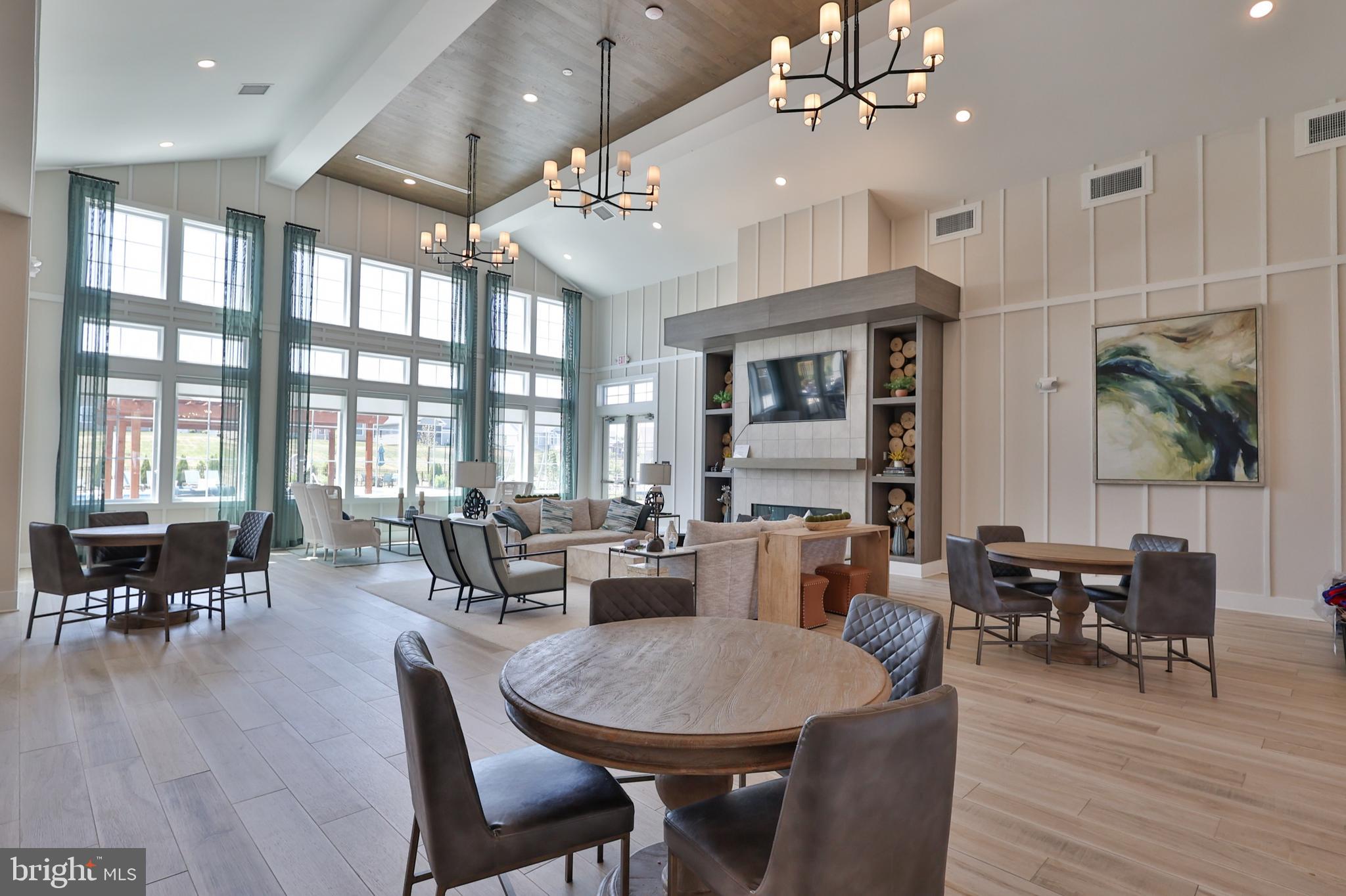 TRADITIONS OF AMERICA AT GREEN POND - Residential