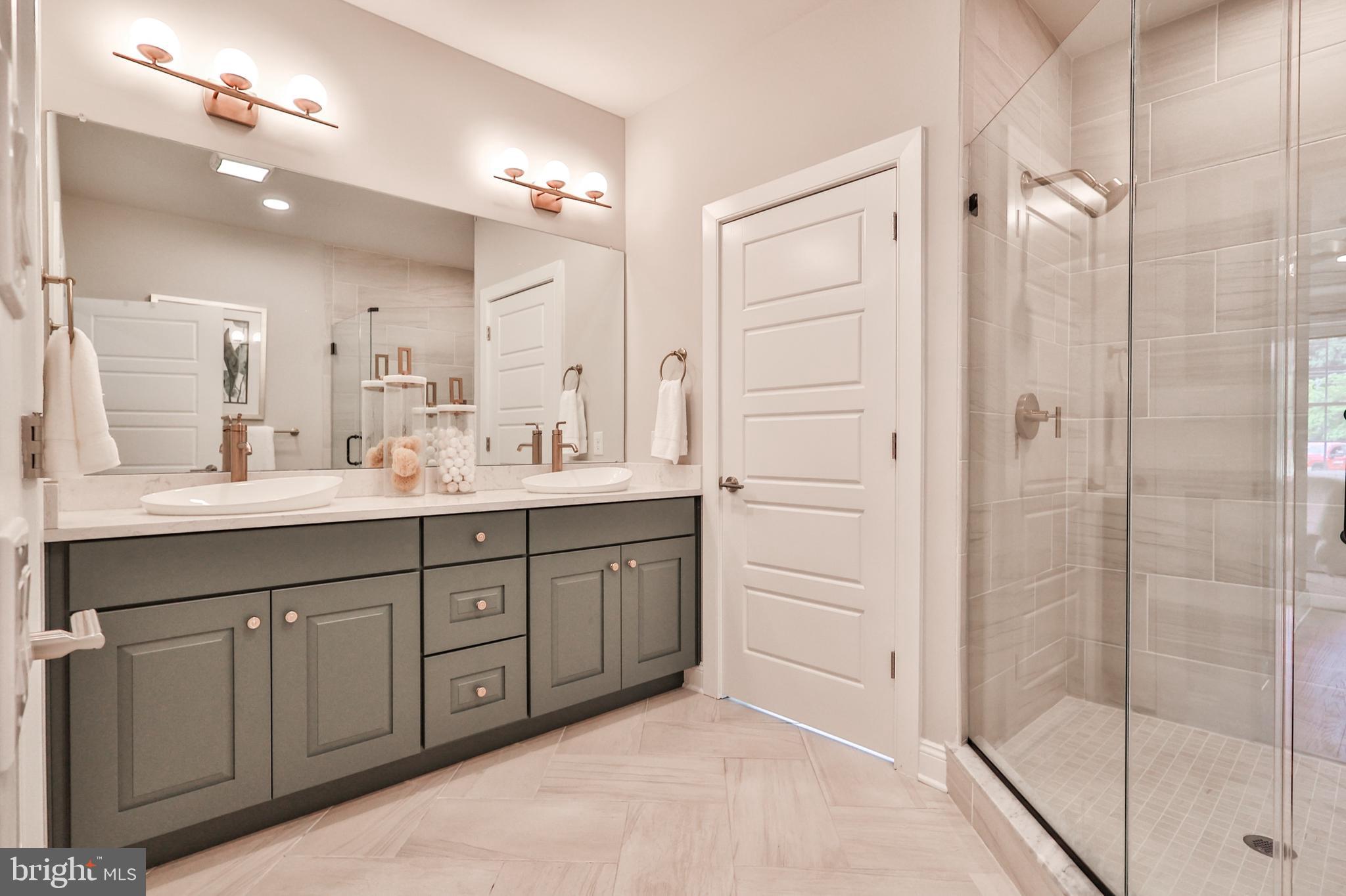 TRADITIONS OF AMERICA AT GREEN POND - Residential