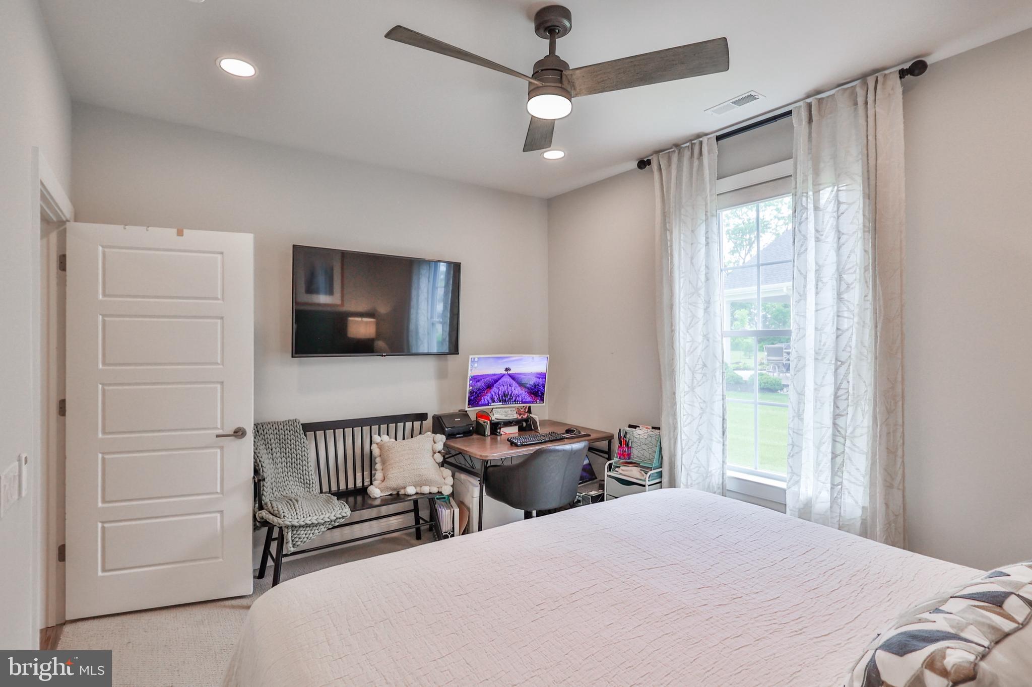 TRADITIONS OF AMERICA AT GREEN POND - Residential