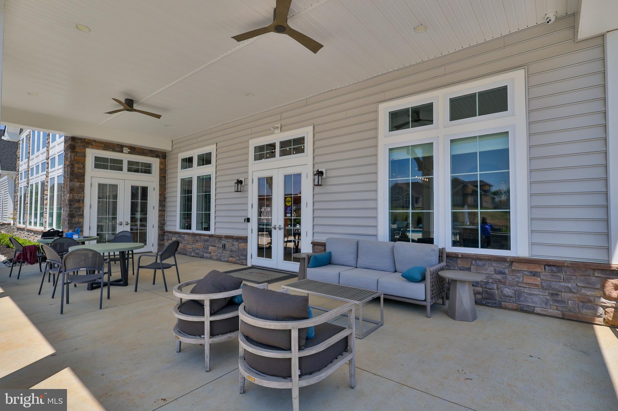 TRADITIONS OF AMERICA AT GREEN POND - Residential