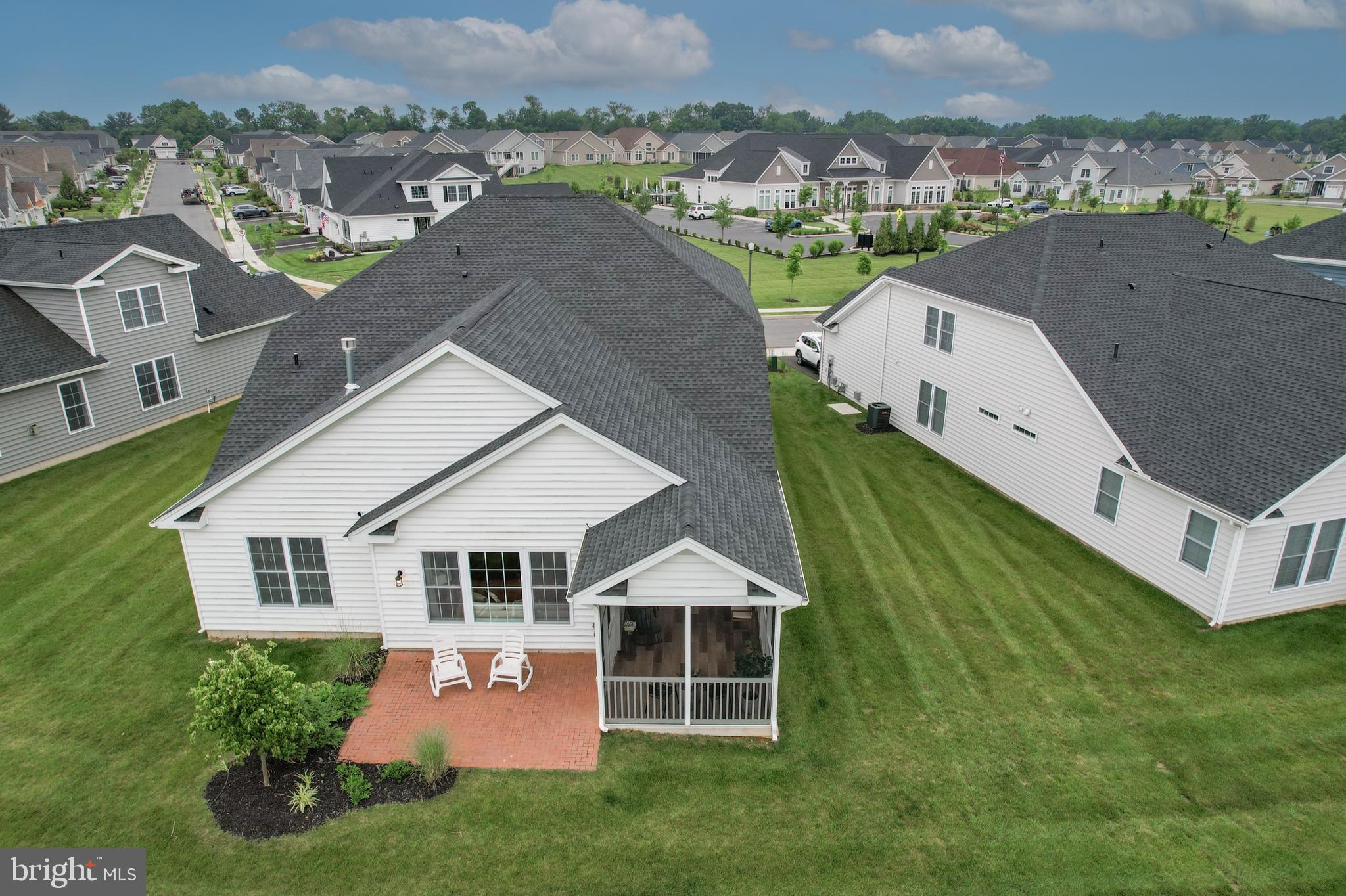 TRADITIONS OF AMERICA AT GREEN POND - Residential