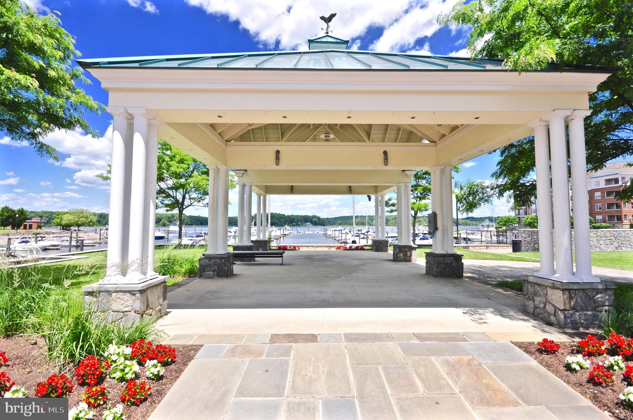 BELMONT BAY - Residential