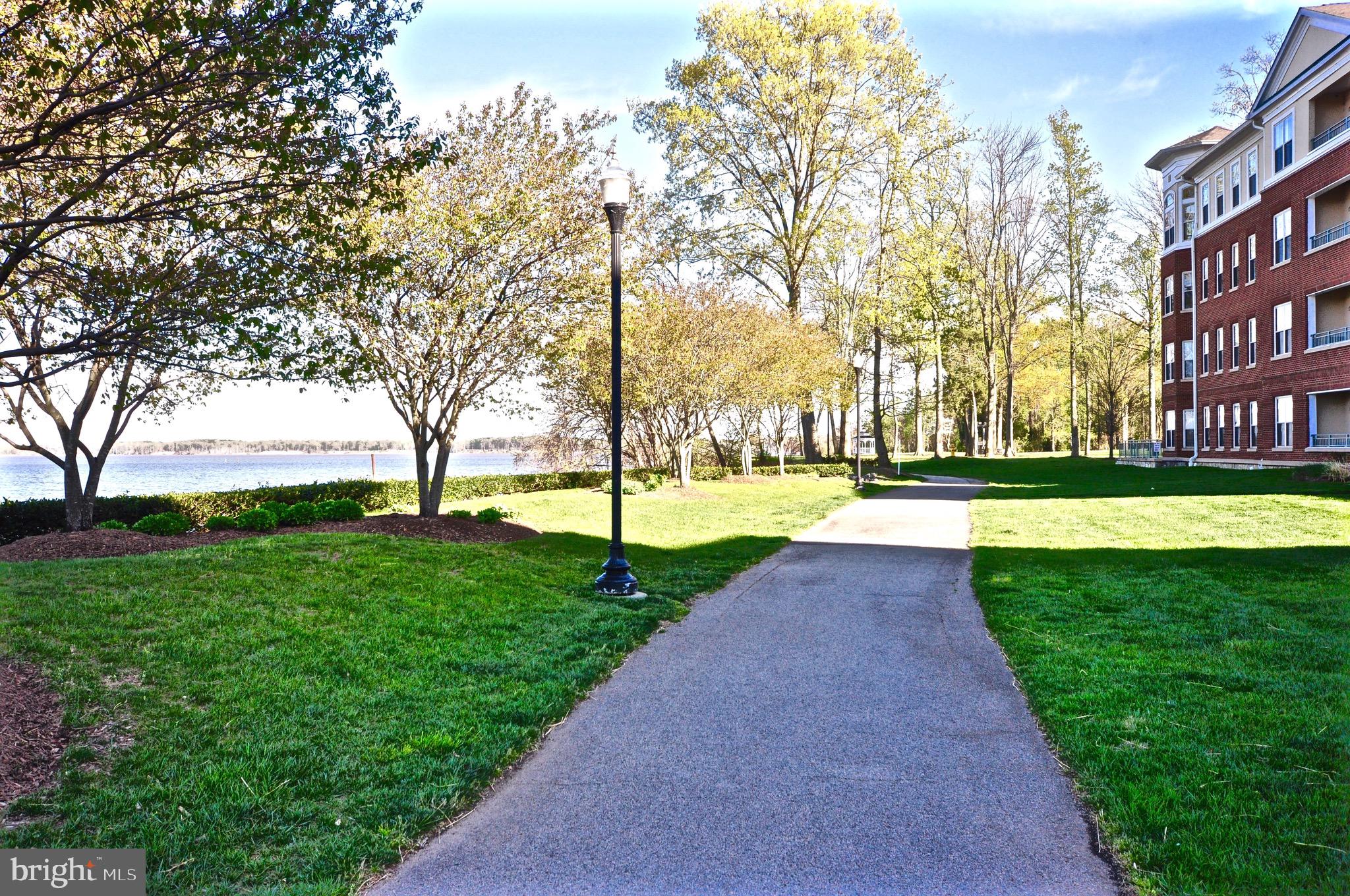 BELMONT BAY - Residential