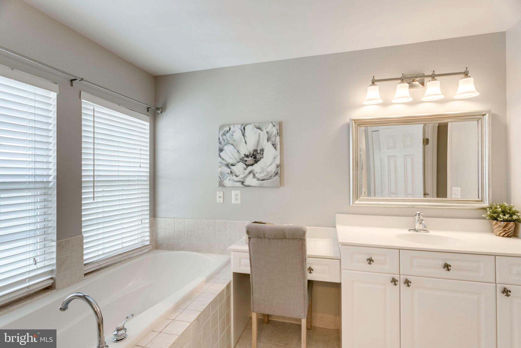 BELMONT BAY - Residential