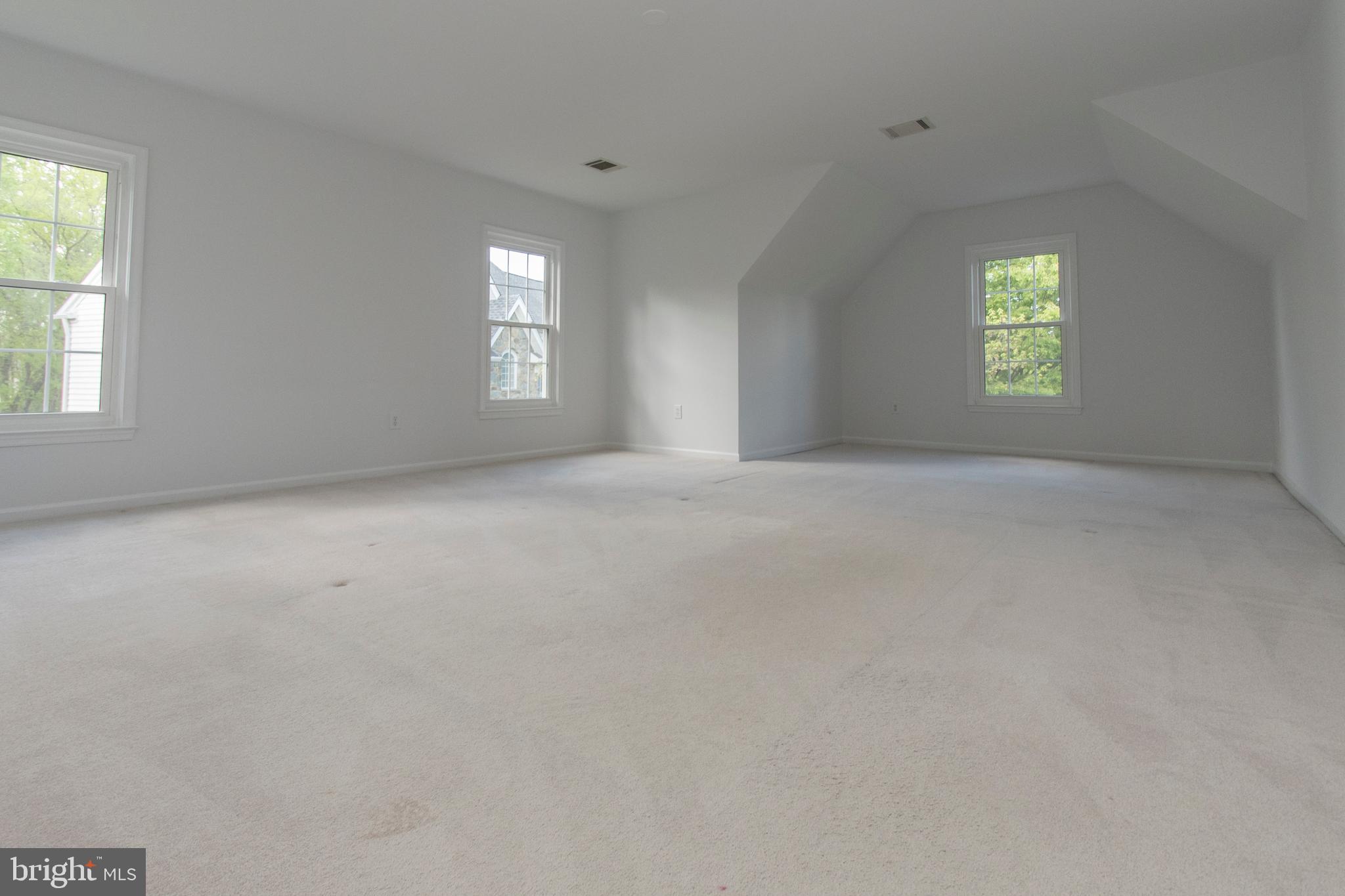 POTOMAC GLEN - Residential