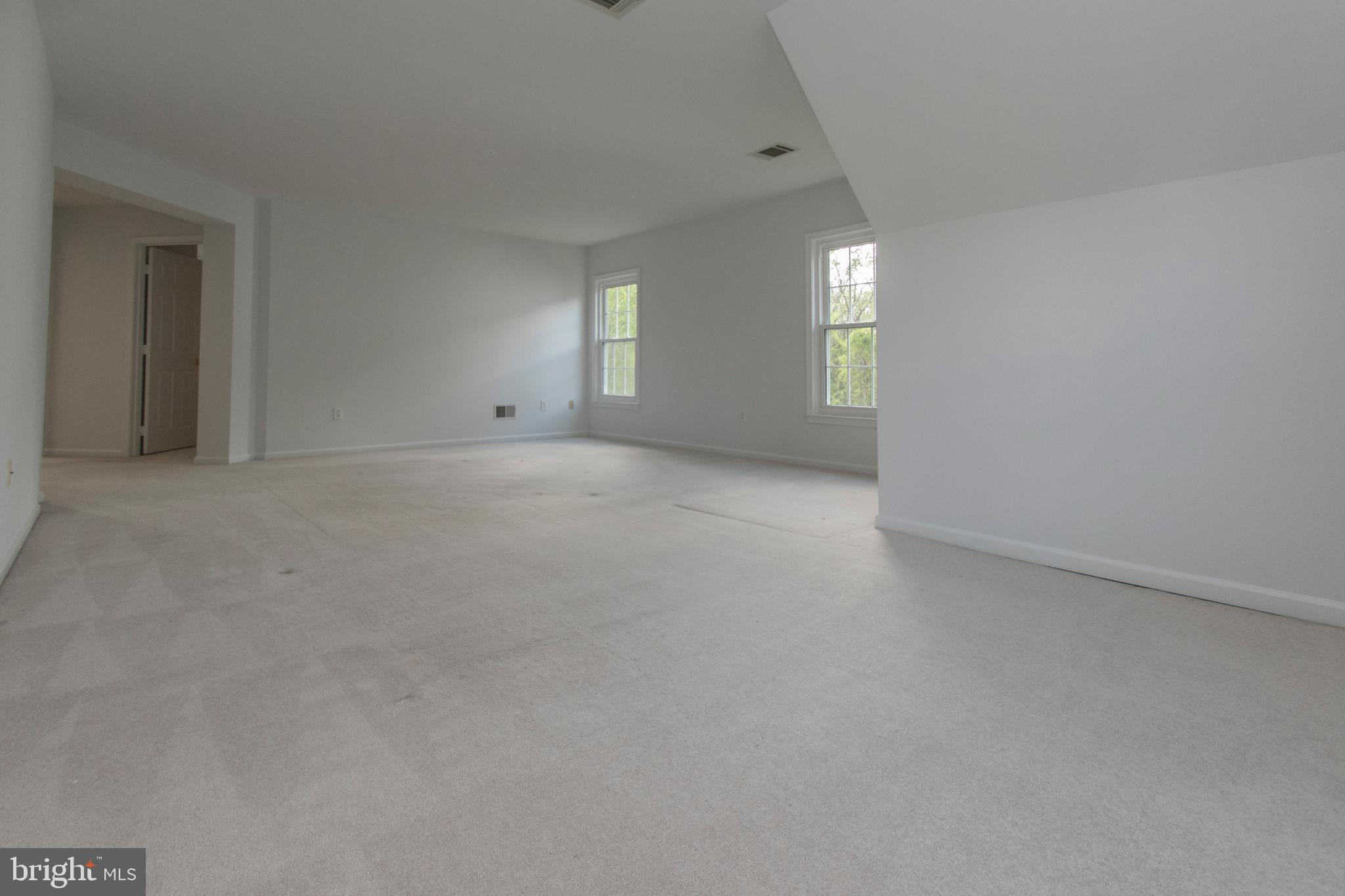 POTOMAC GLEN - Residential