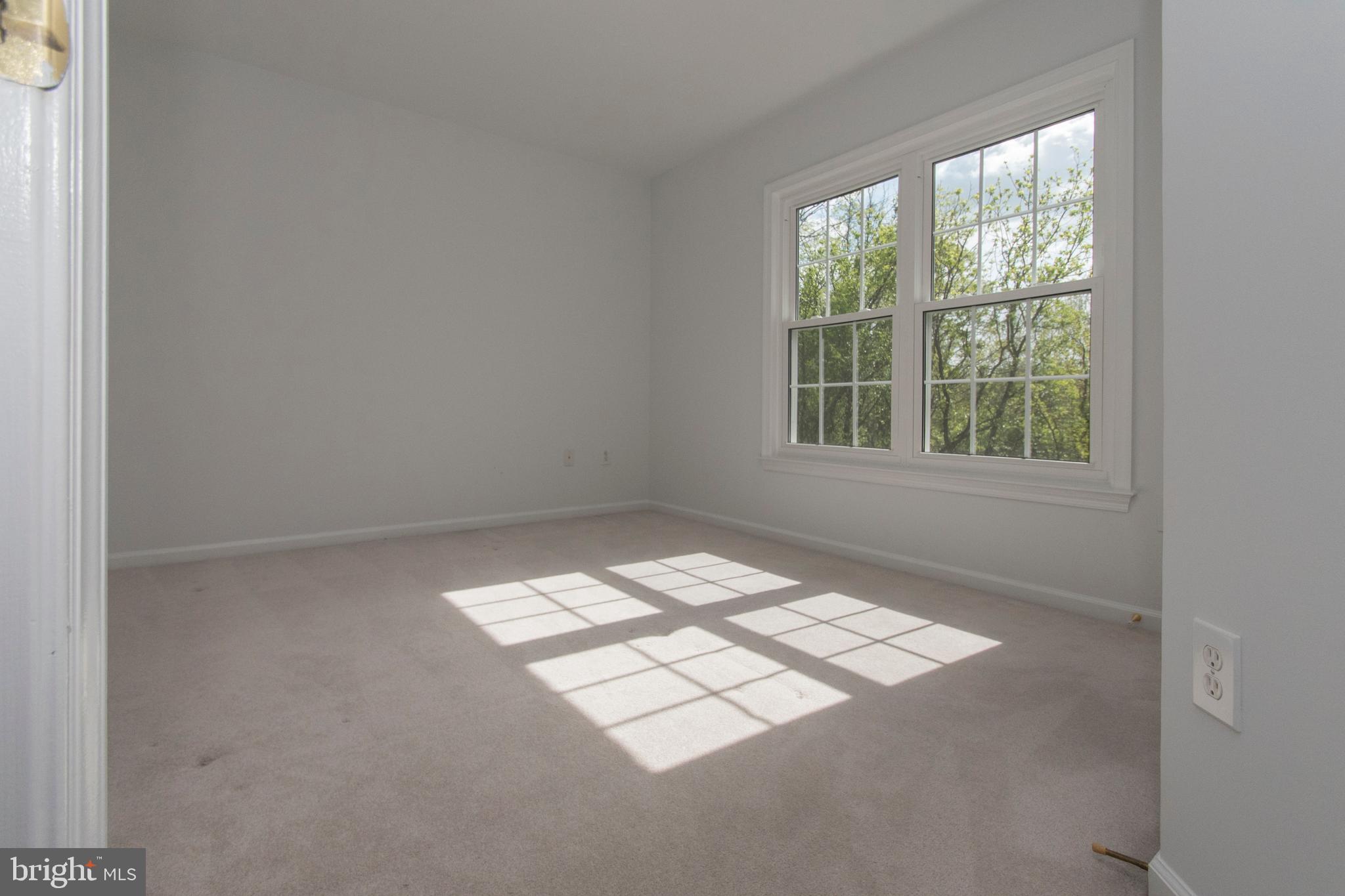 POTOMAC GLEN - Residential