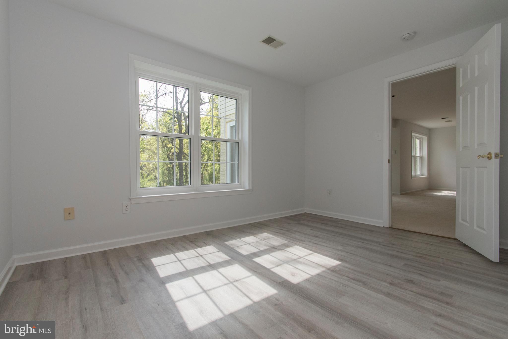 POTOMAC GLEN - Residential