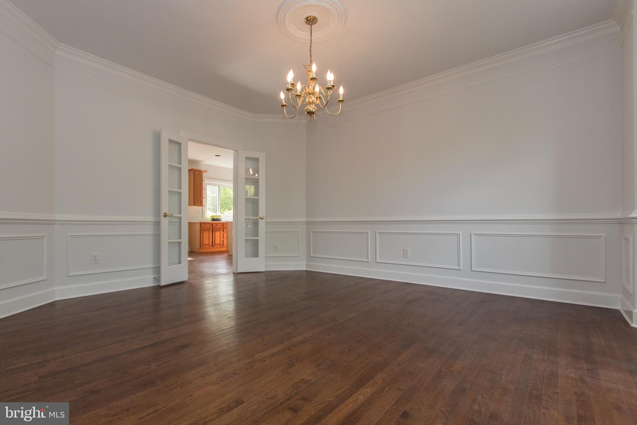 POTOMAC GLEN - Residential