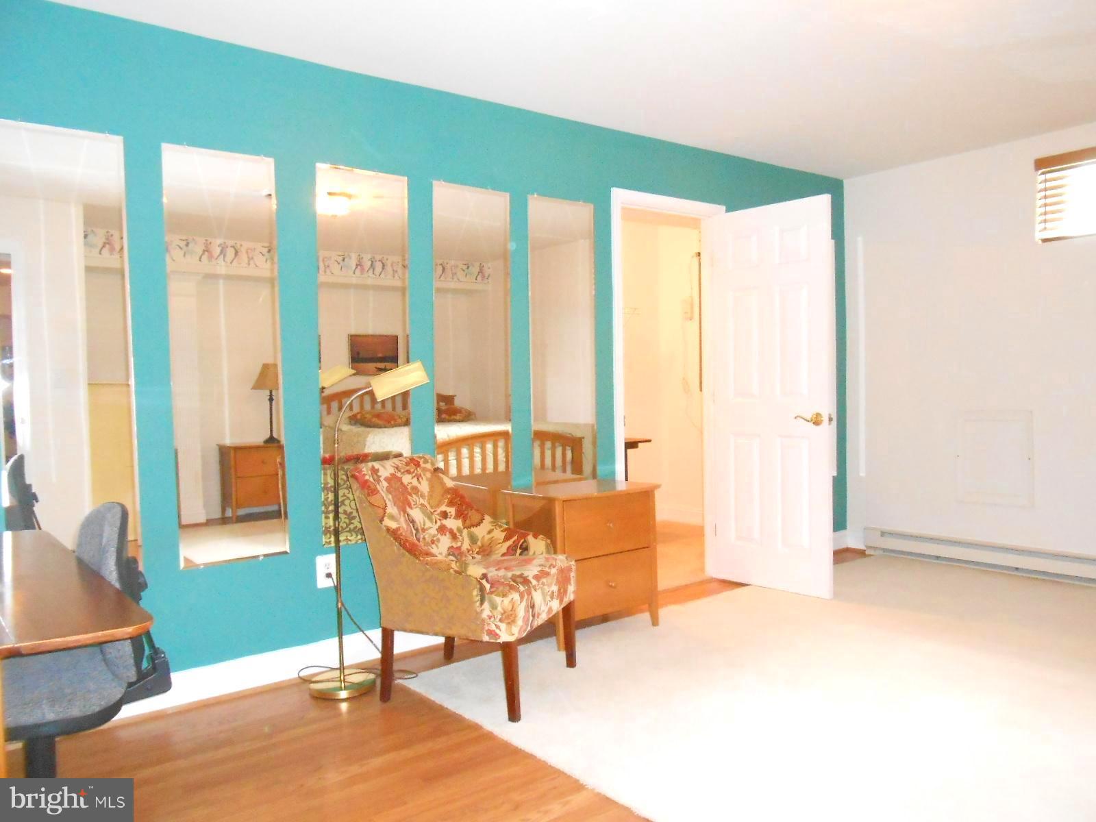 CROFTON COLONY - Residential Lease