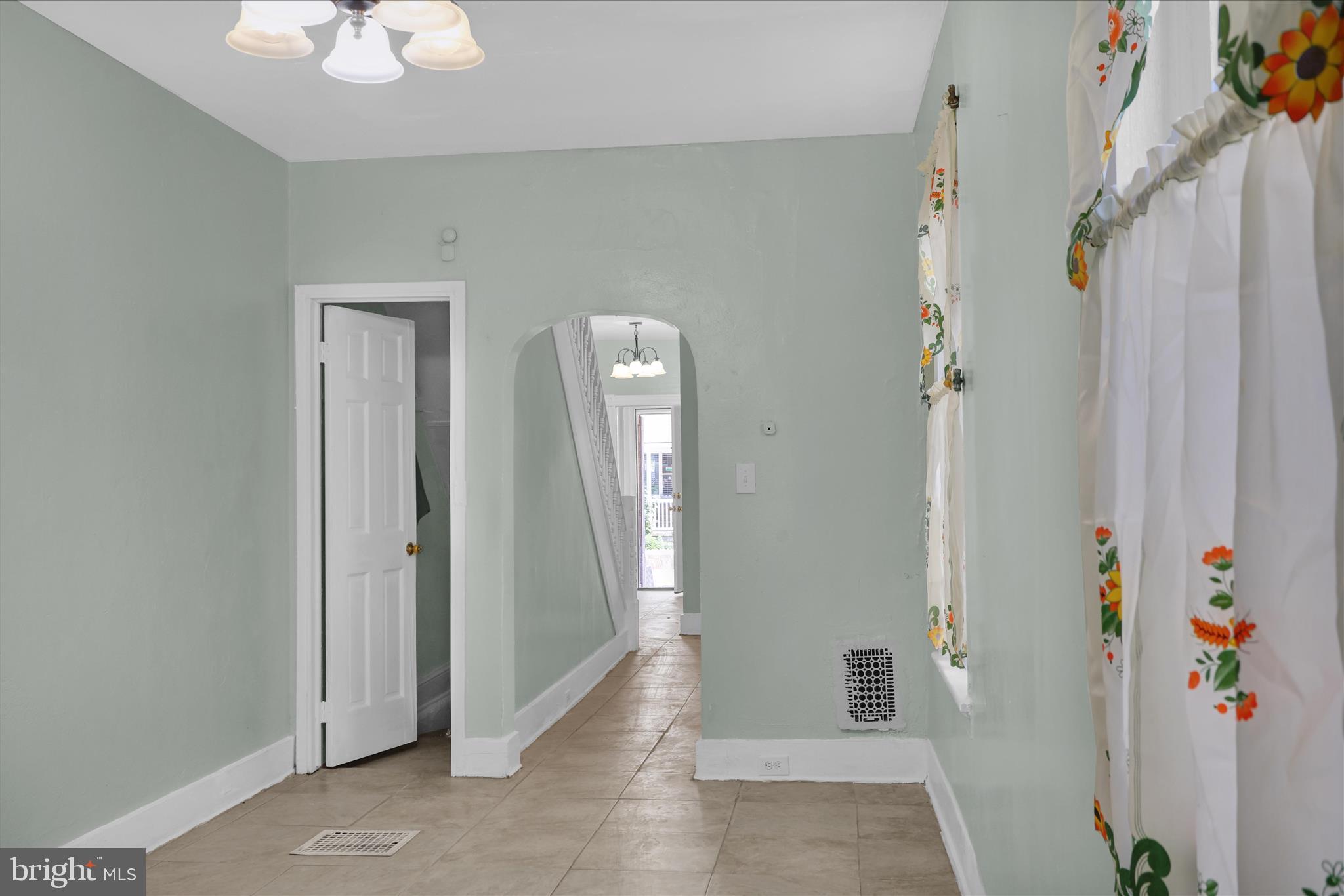 NORTHWEST READING - Residential