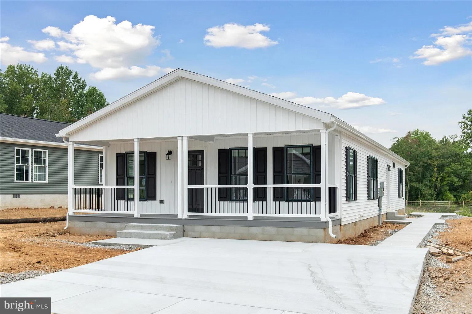 CINNAMON WOODS - Residential