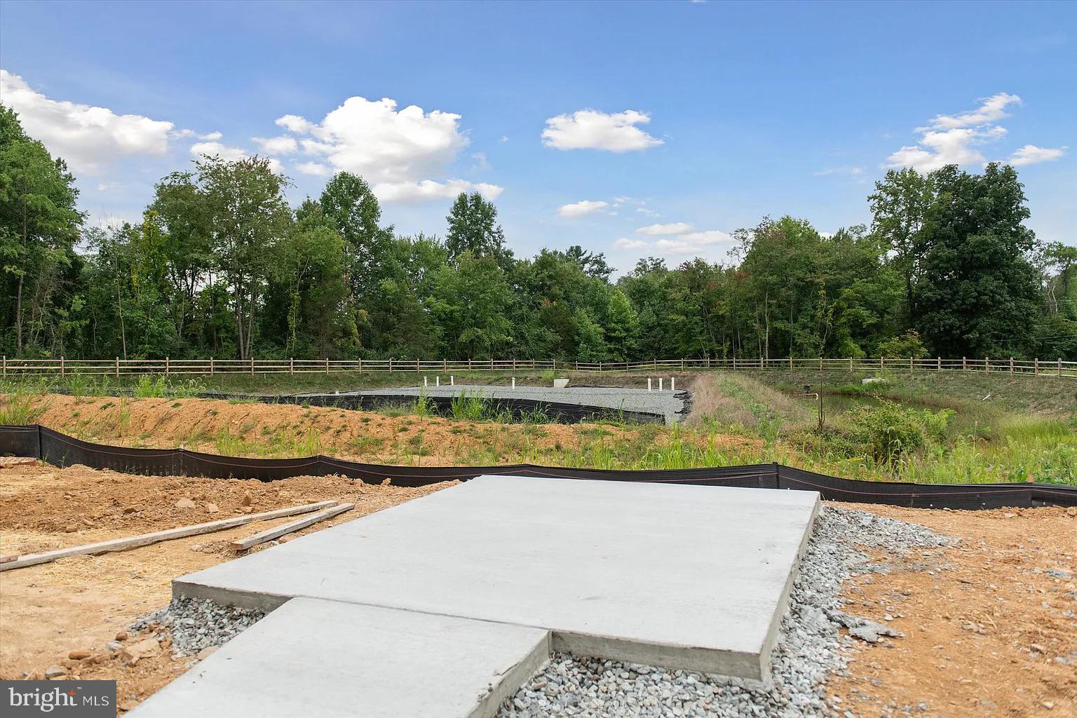 CINNAMON WOODS - Residential