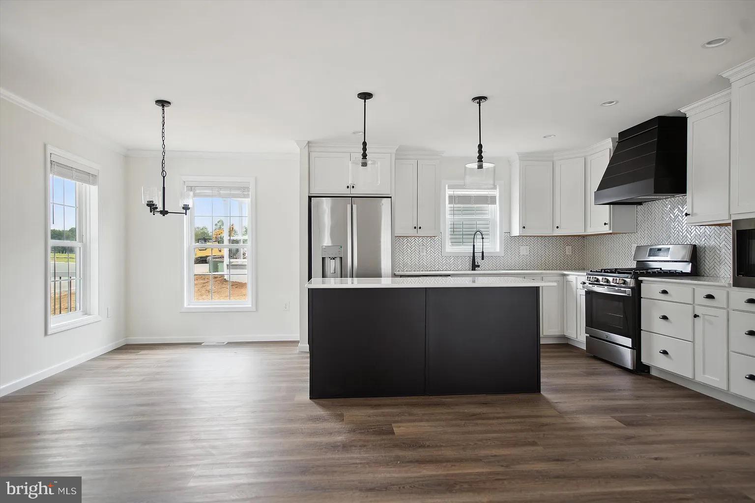 CINNAMON WOODS - Residential