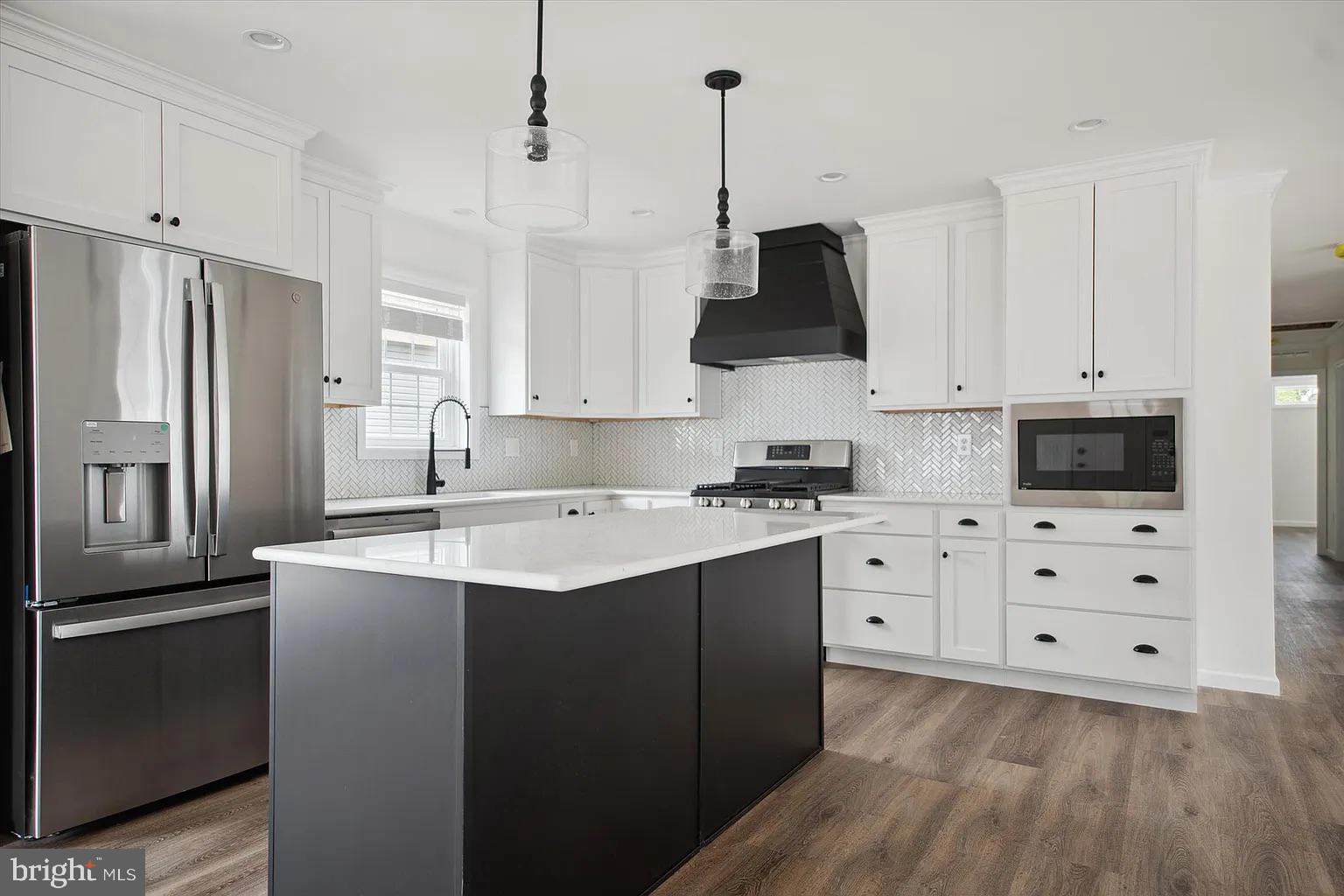 CINNAMON WOODS - Residential