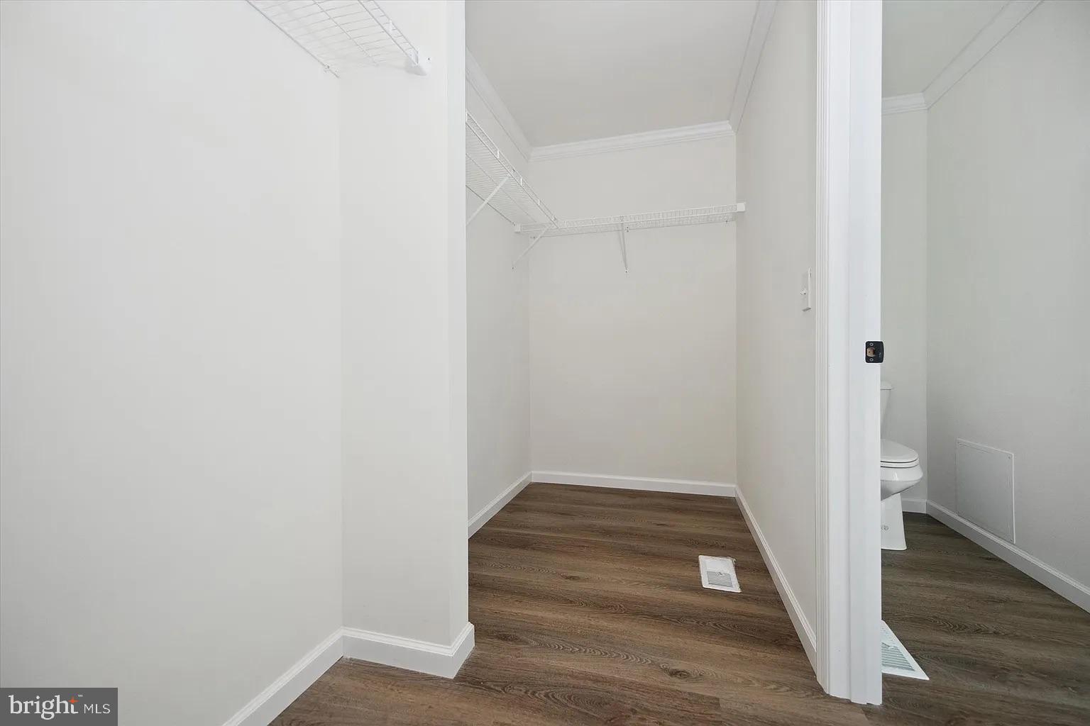 CINNAMON WOODS - Residential