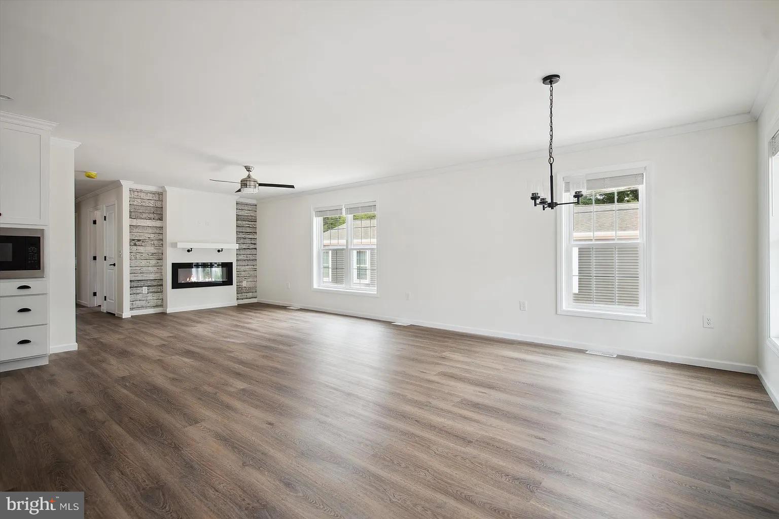 CINNAMON WOODS - Residential