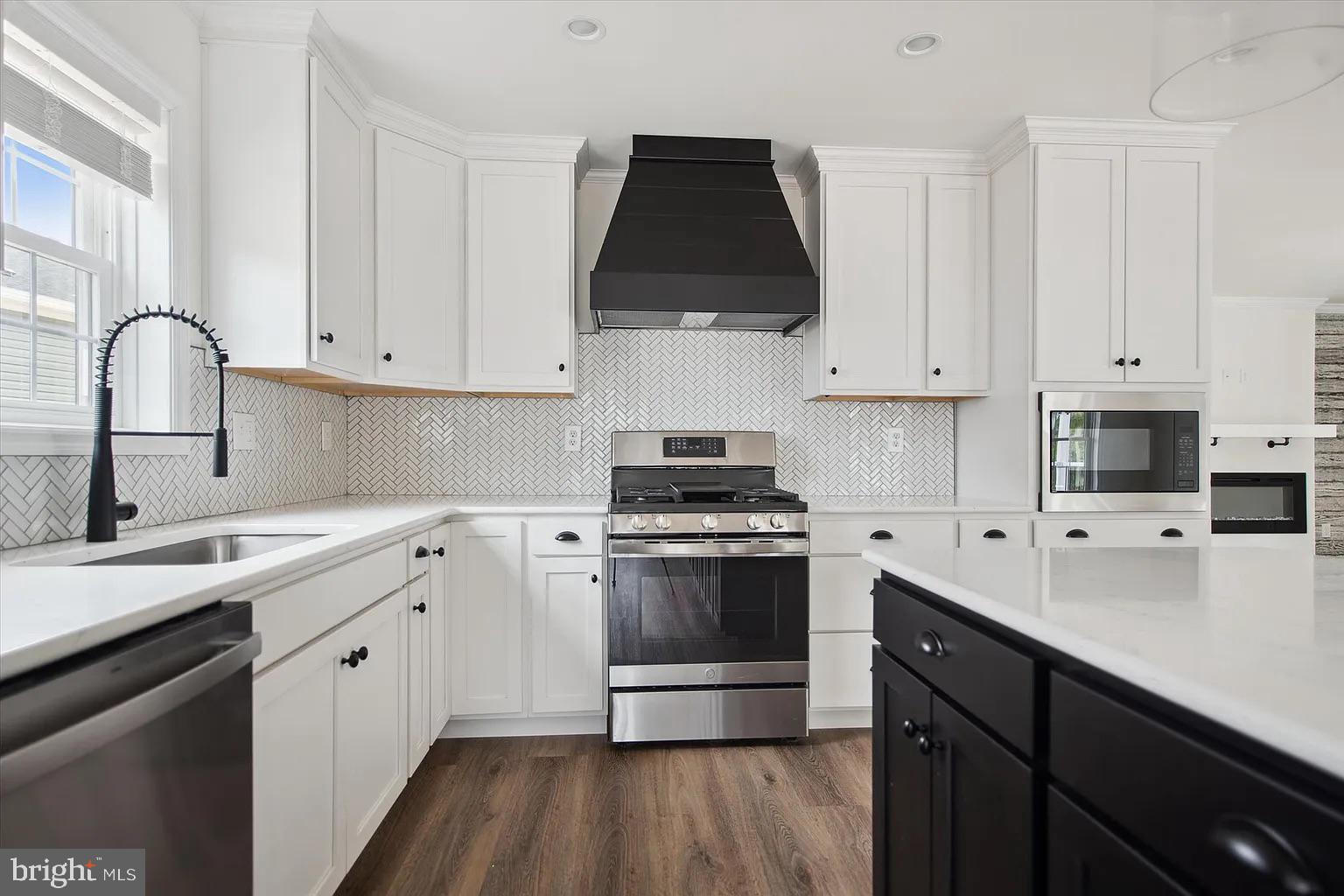 CINNAMON WOODS - Residential