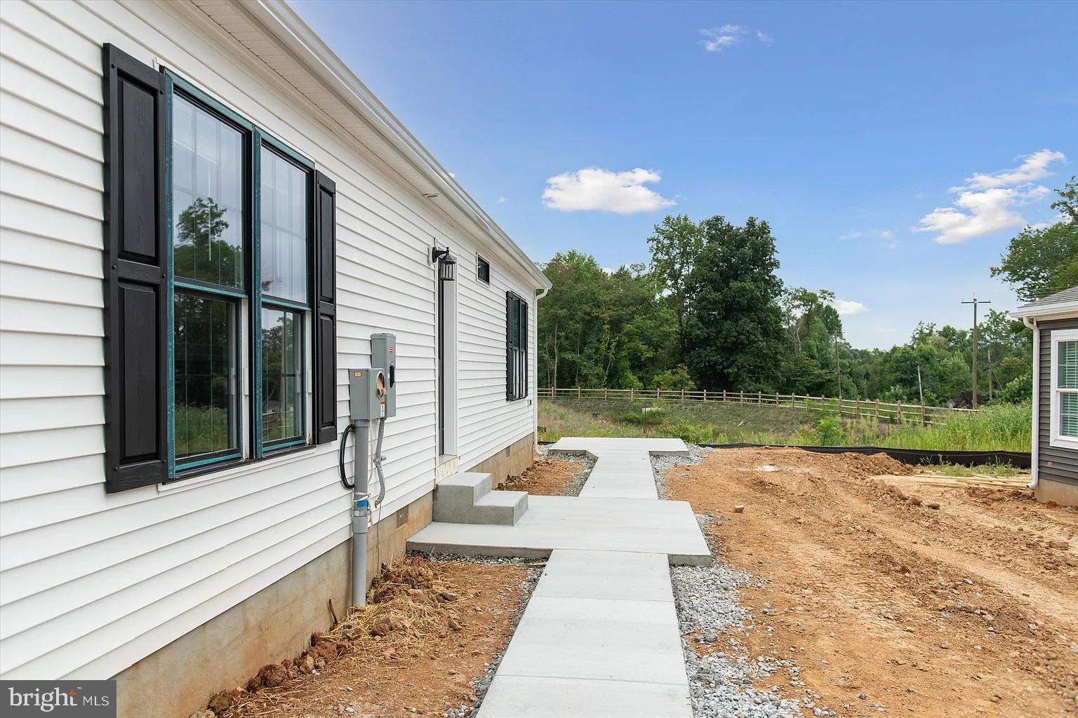 CINNAMON WOODS - Residential