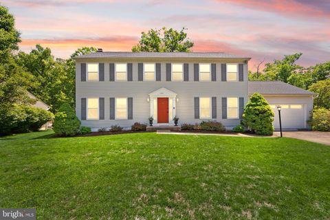 Photo of 104 Briarwood Court, STERLING, VA 20164 (MLS # VALO2125370)