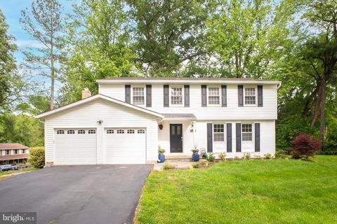 1127 RIVA RIDGE DRIVE GREAT FALLS VA 22066