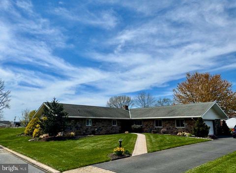 419 W RACE STREET FLEETWOOD PA 19522