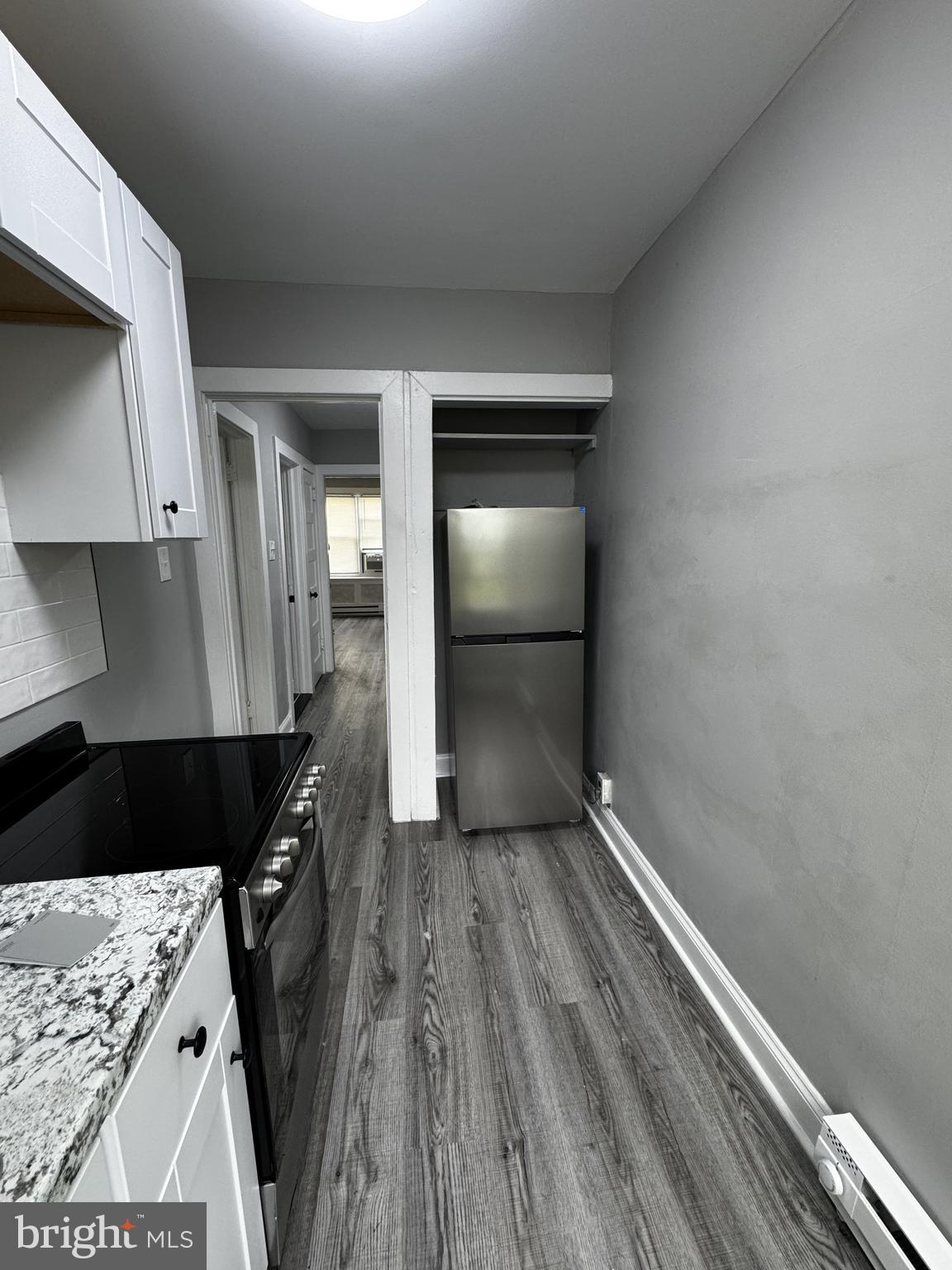 ELMWOOD PARK - Residential Income