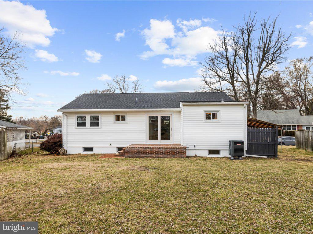 COUNTRY CLUB ESTATES - Residential