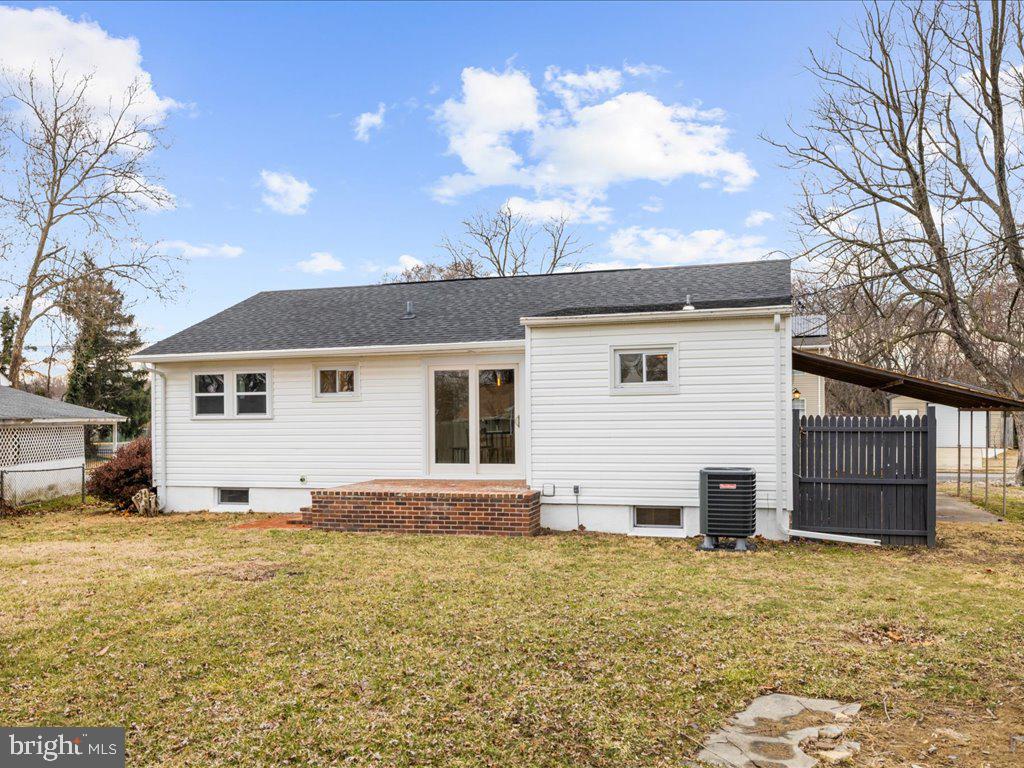 COUNTRY CLUB ESTATES - Residential