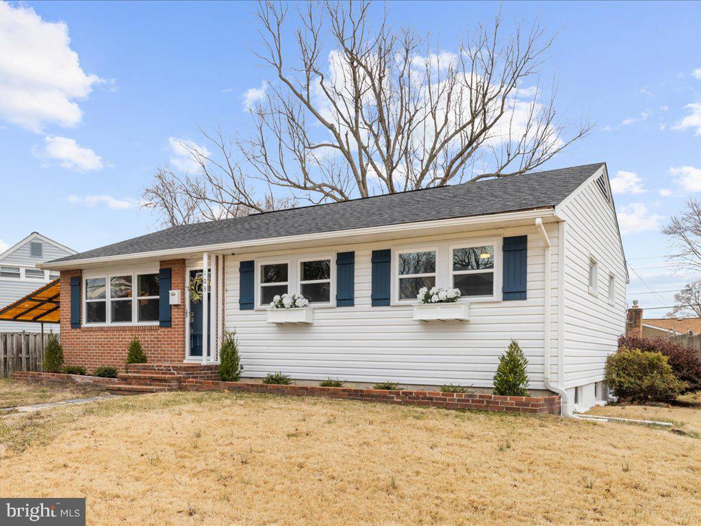 COUNTRY CLUB ESTATES - Residential