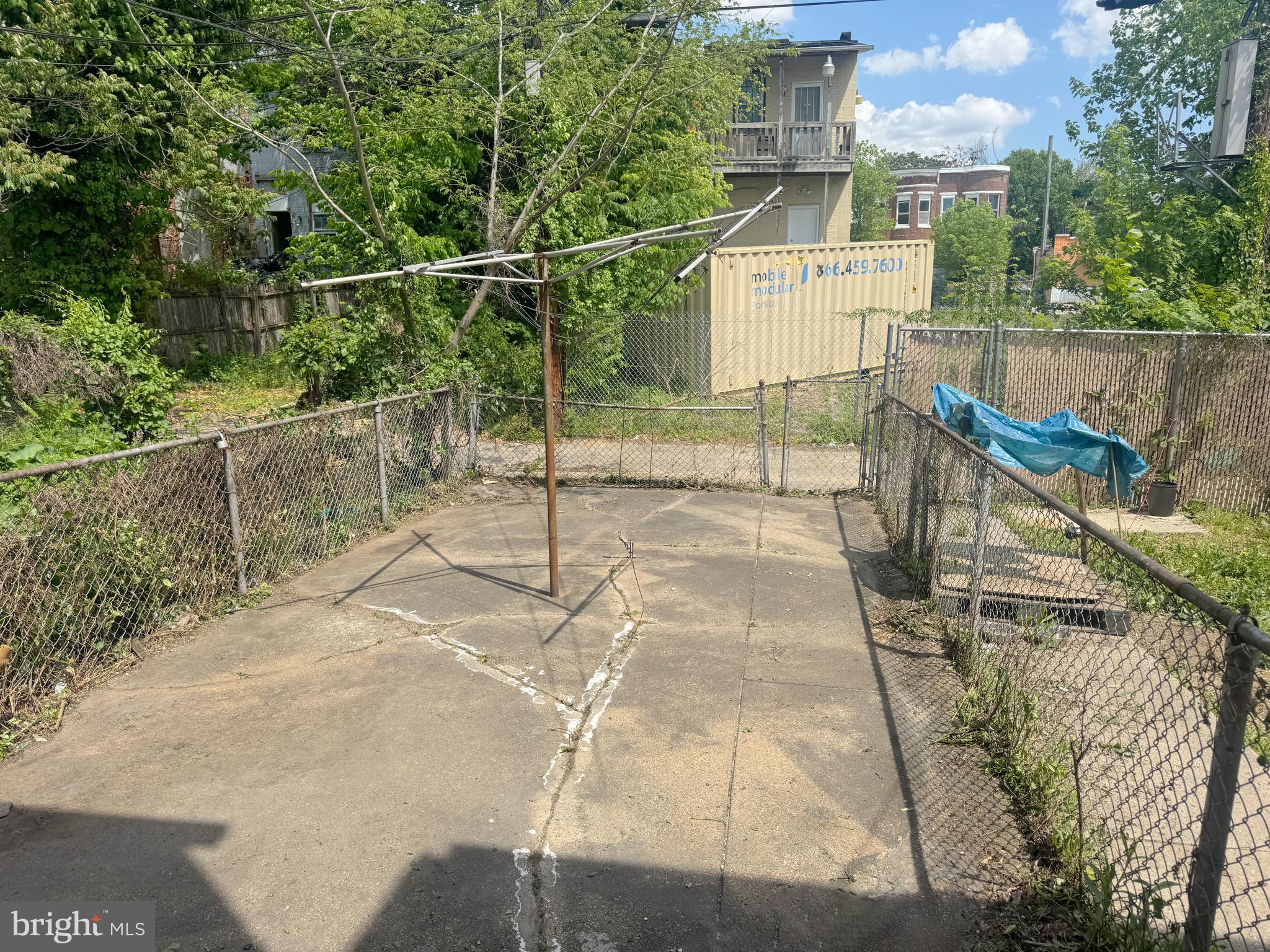 MIDTOWN EDMONDSON - Residential