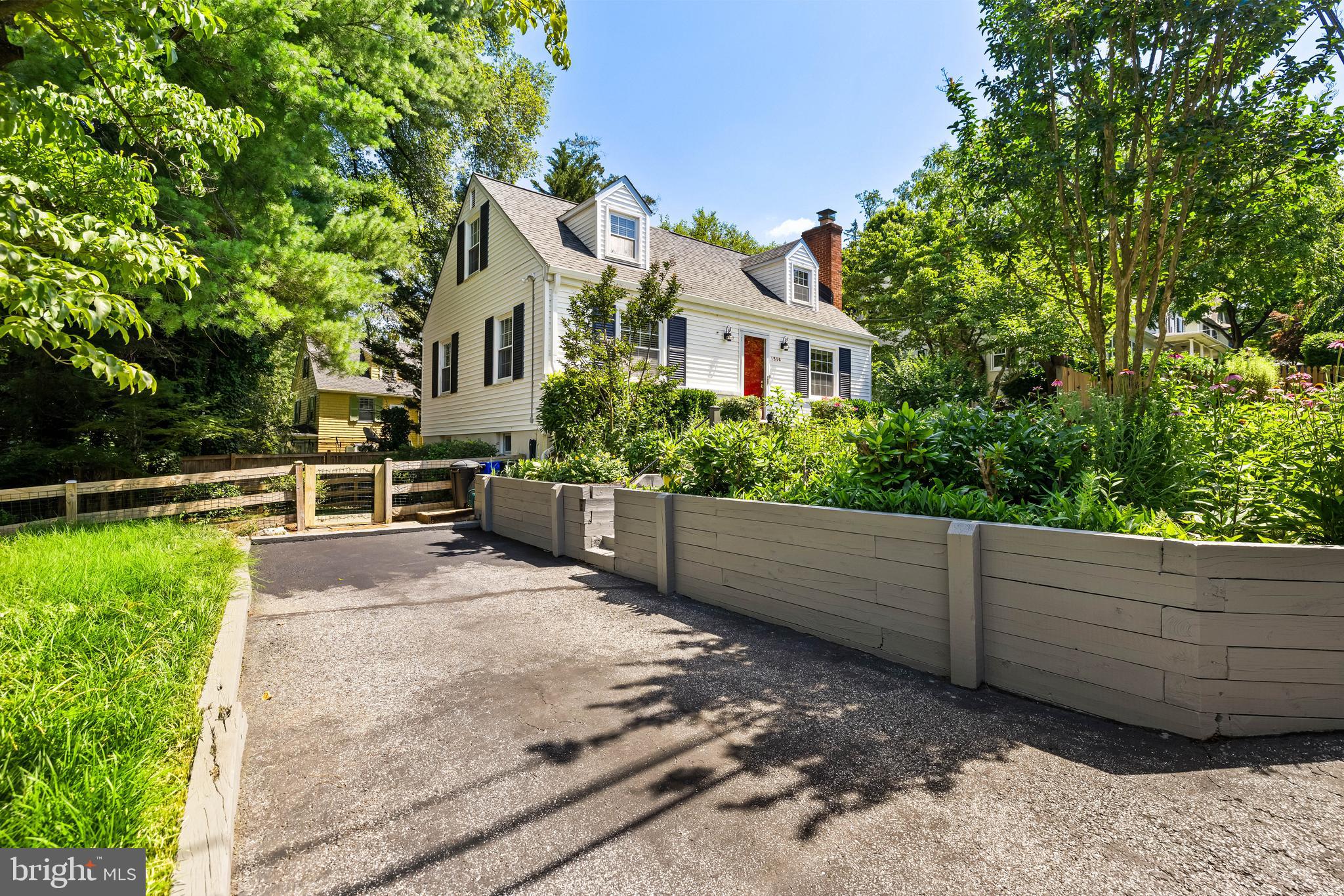 1516 BERWICK ROAD
