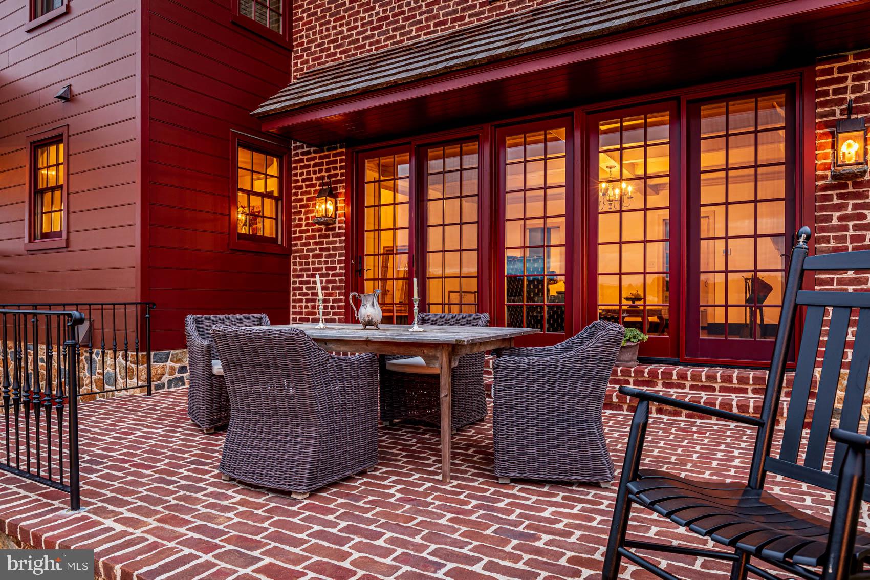 202 PRIVET LANE