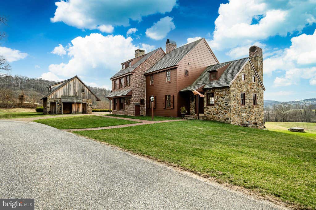 Photo of 202 Privet Lane, ELVERSON, PA 19520 (MLS # PACT2133328)