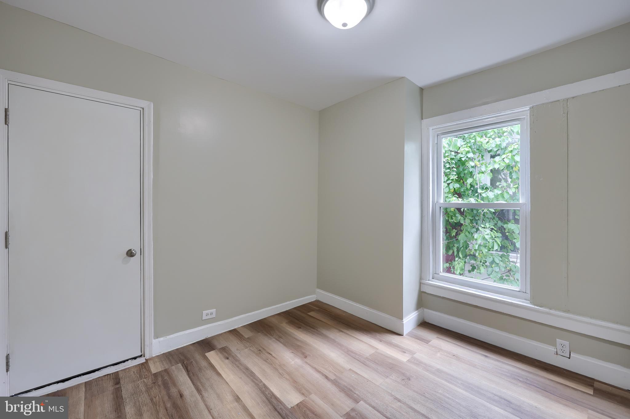 NORTHWEST READING - Residential