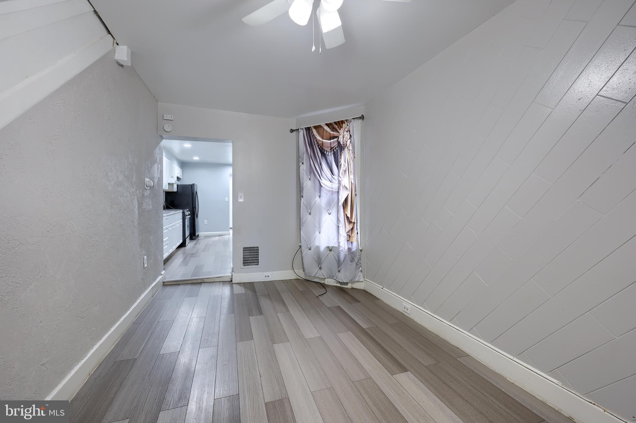 NORTHWEST READING - Residential